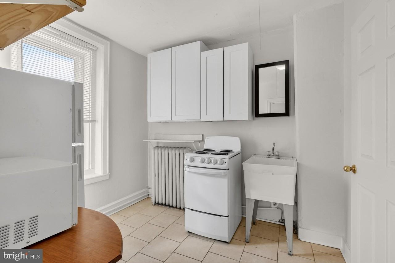 2536 Amber St Unit 3f #3F - Photo 4 of 12