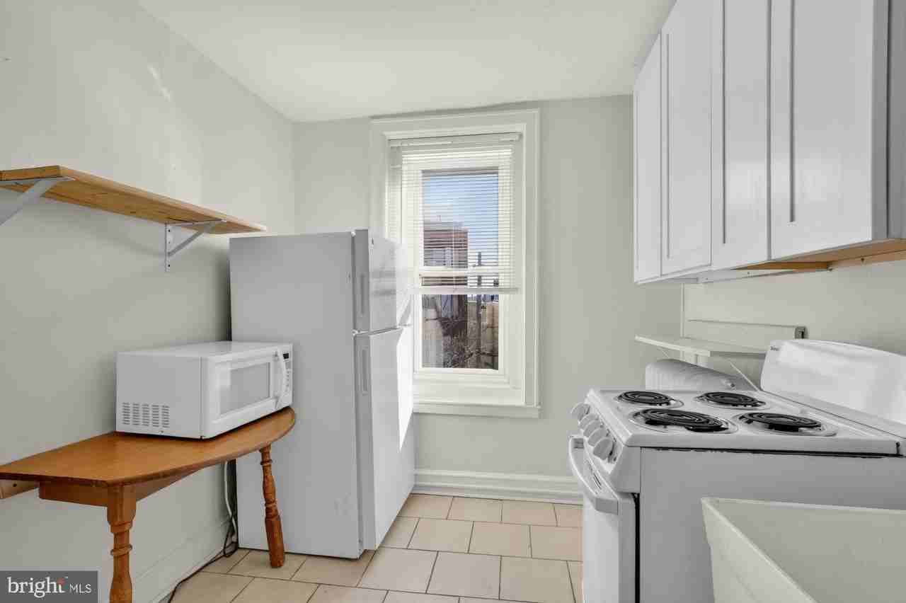 2536 Amber St Unit 3f #3F - Photo 5 of 12