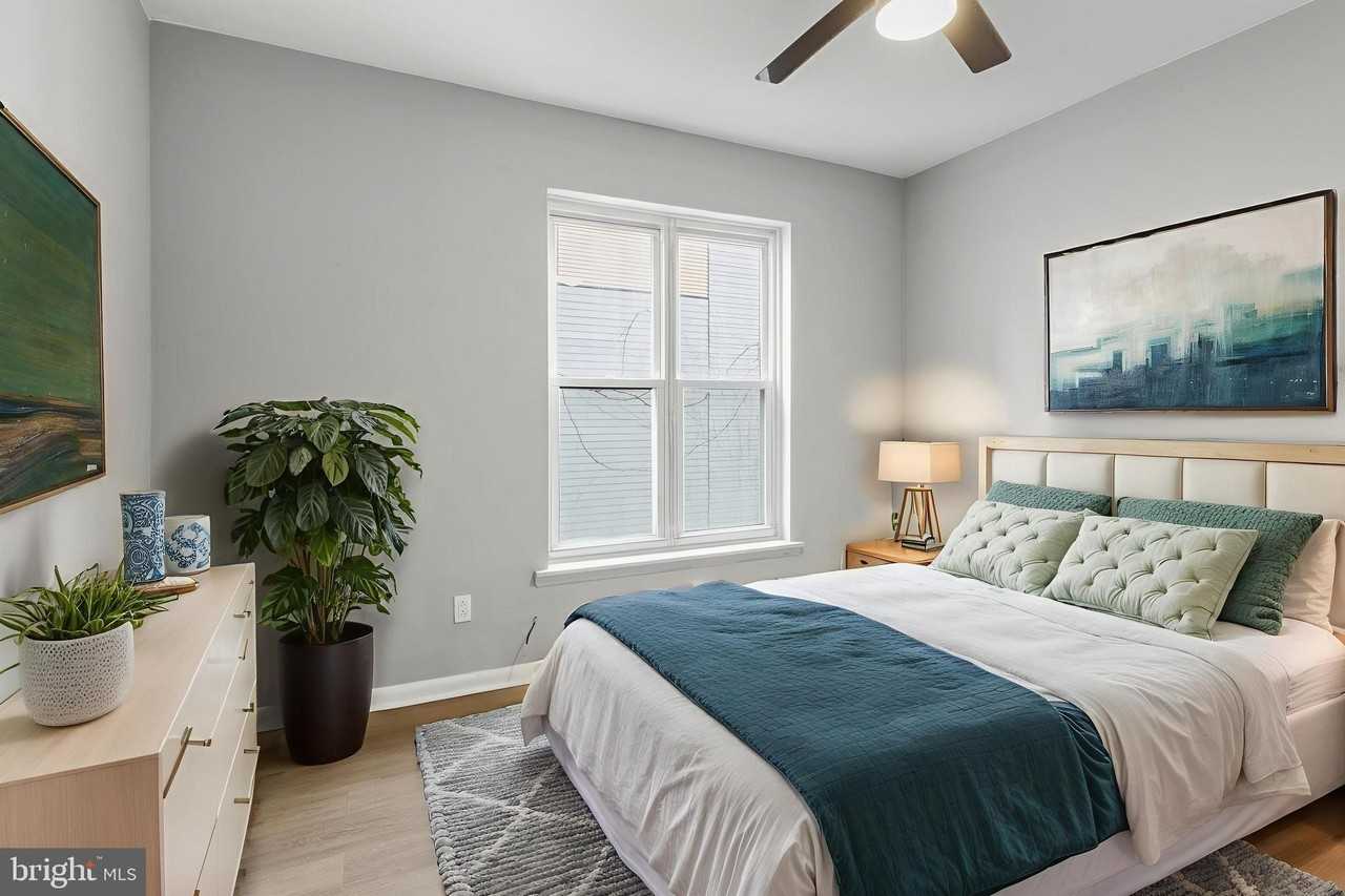 160 Richmond St Apt 3 #3 - Photo 2 of 25