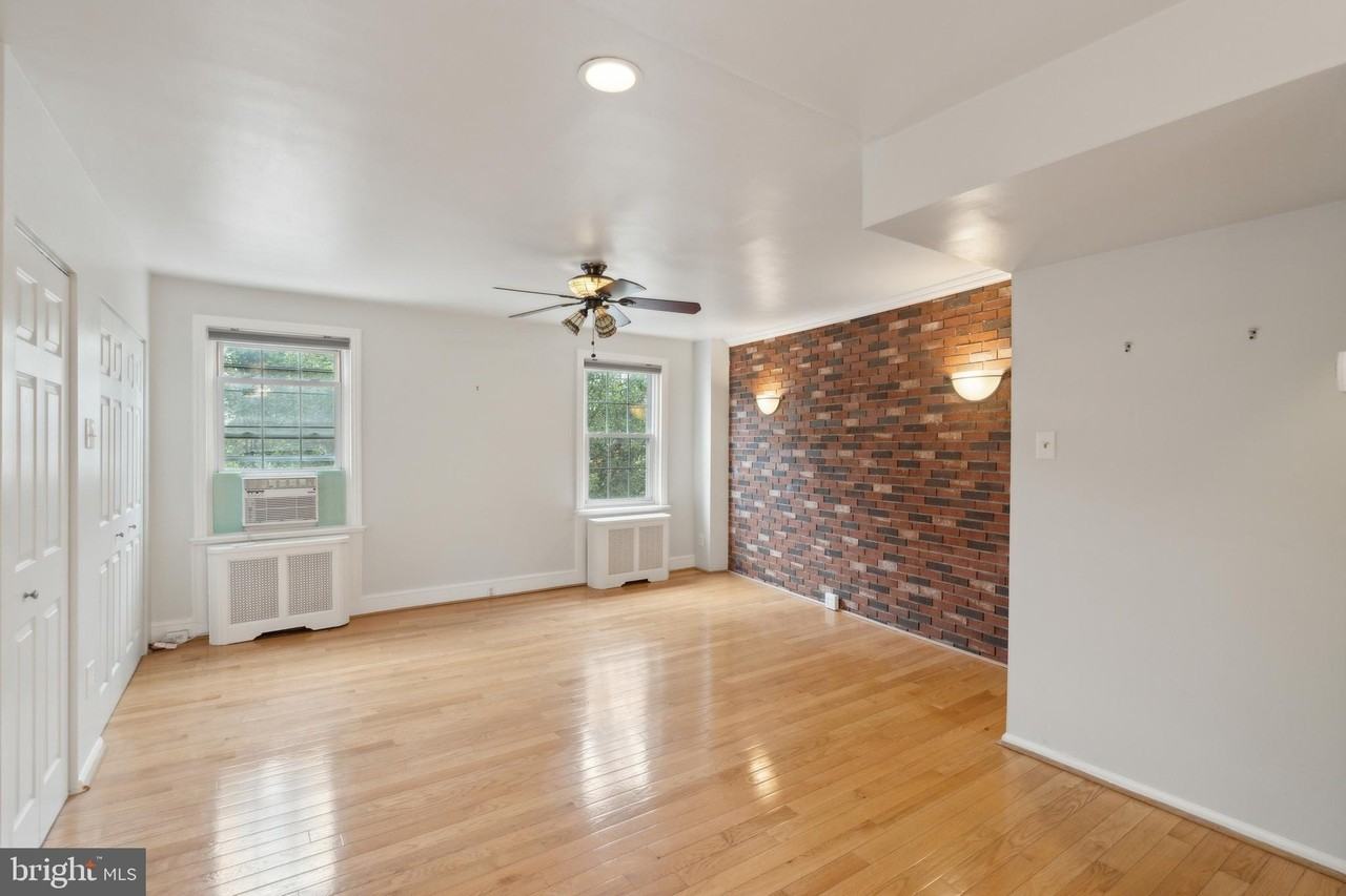 1210 S 11th St Apt 2 #2 - Photo 7 of 17