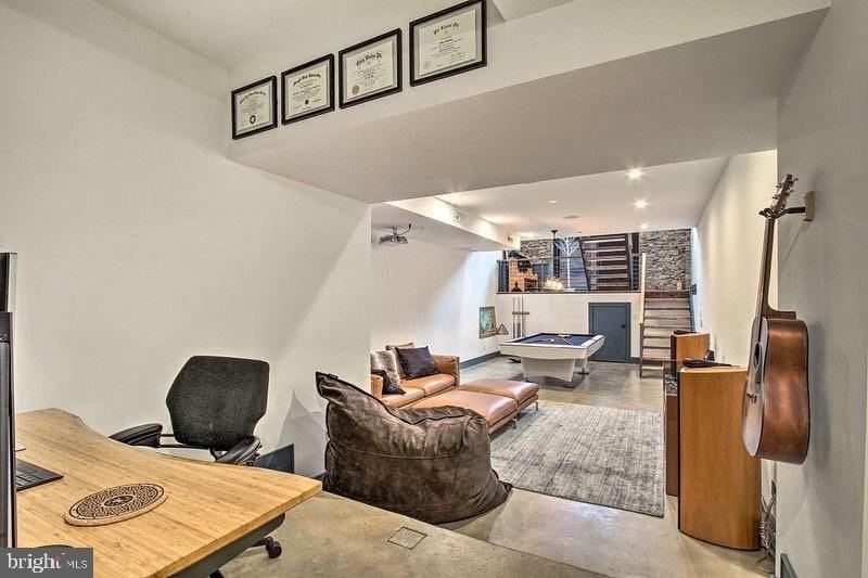 2128 E Firth St - Photo 4 of 21