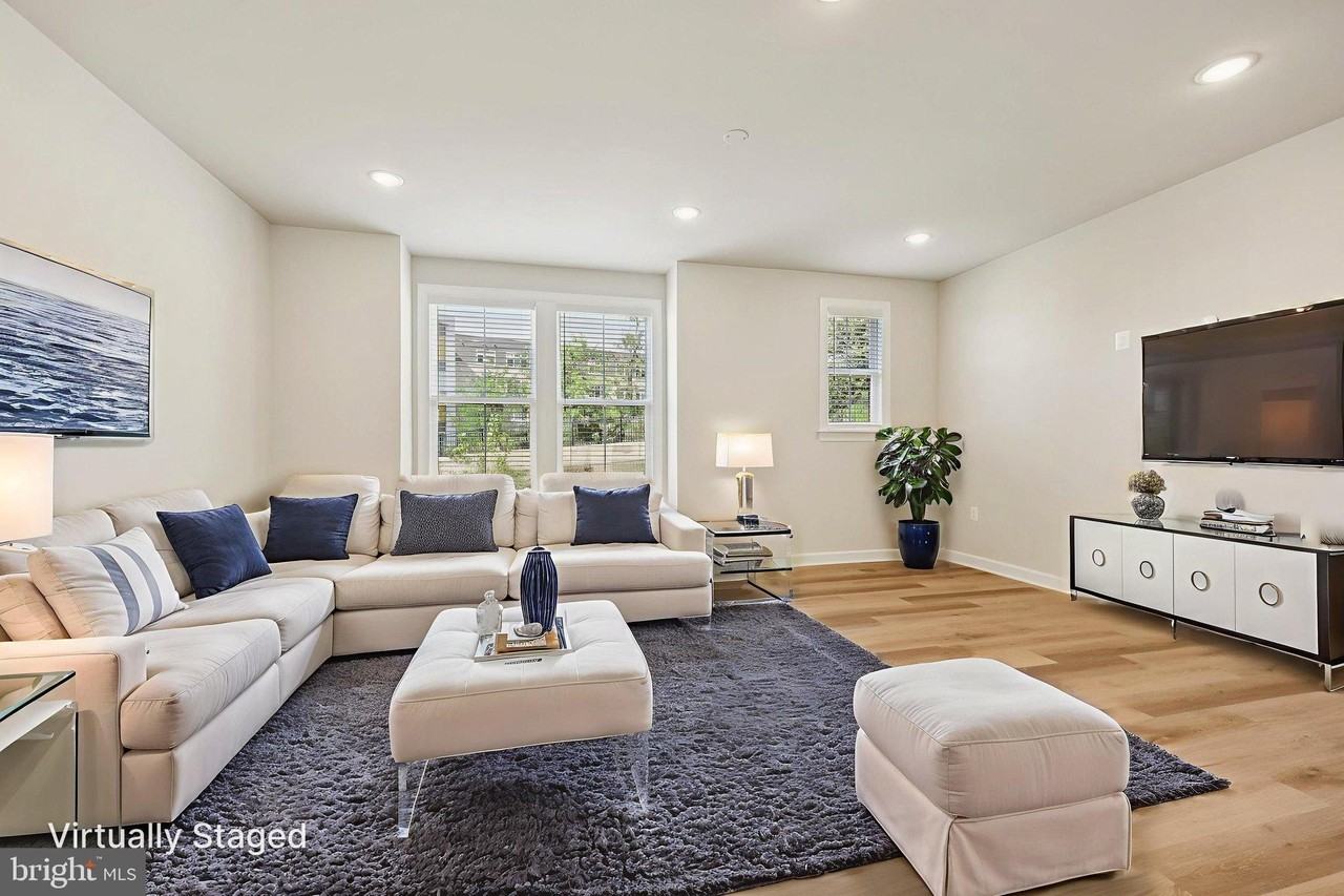 7355 Mountaineer Dr - Photo 7 of 50