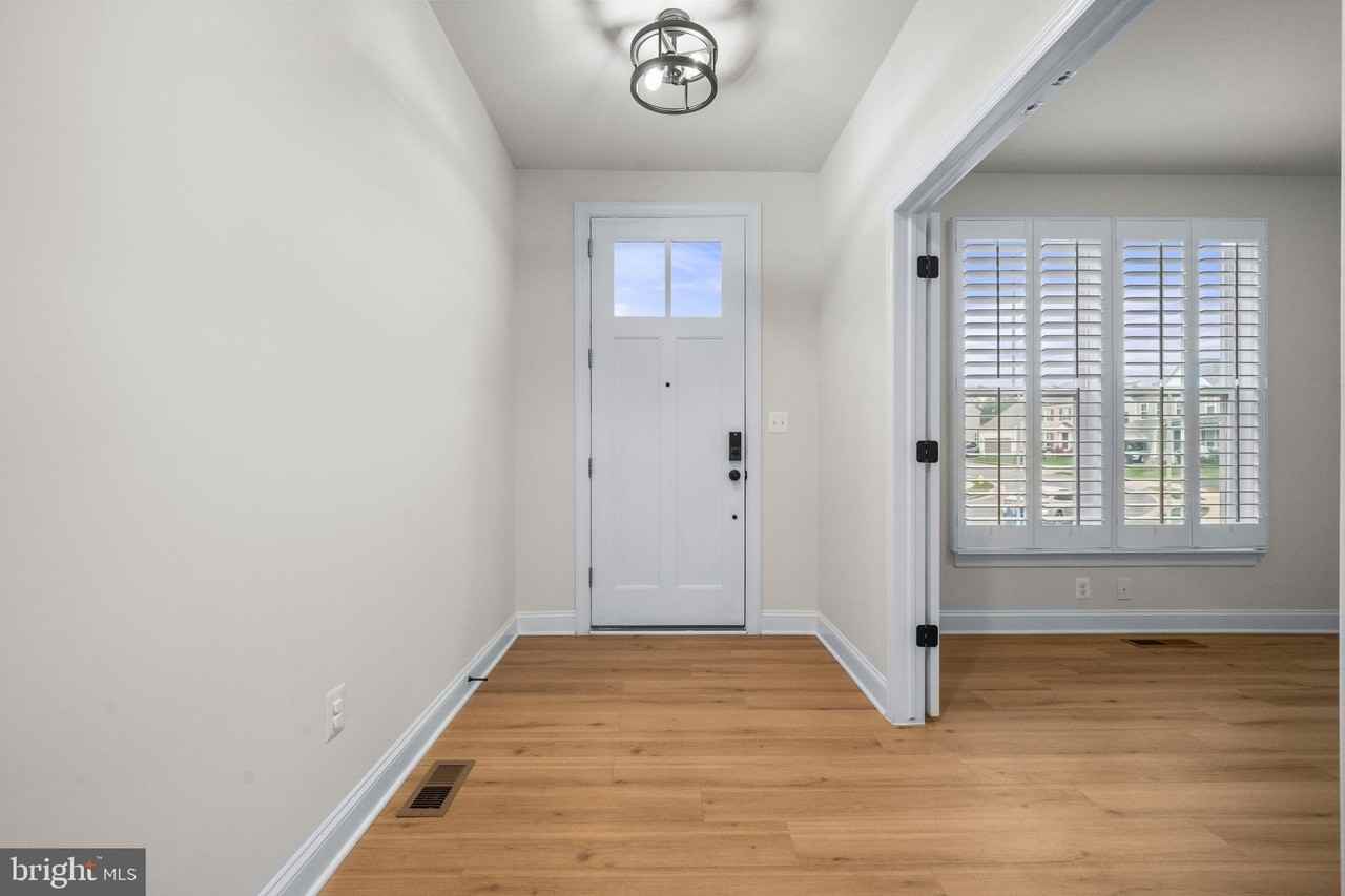 9516 Kimbleton Hall Loop - Photo 4 of 50