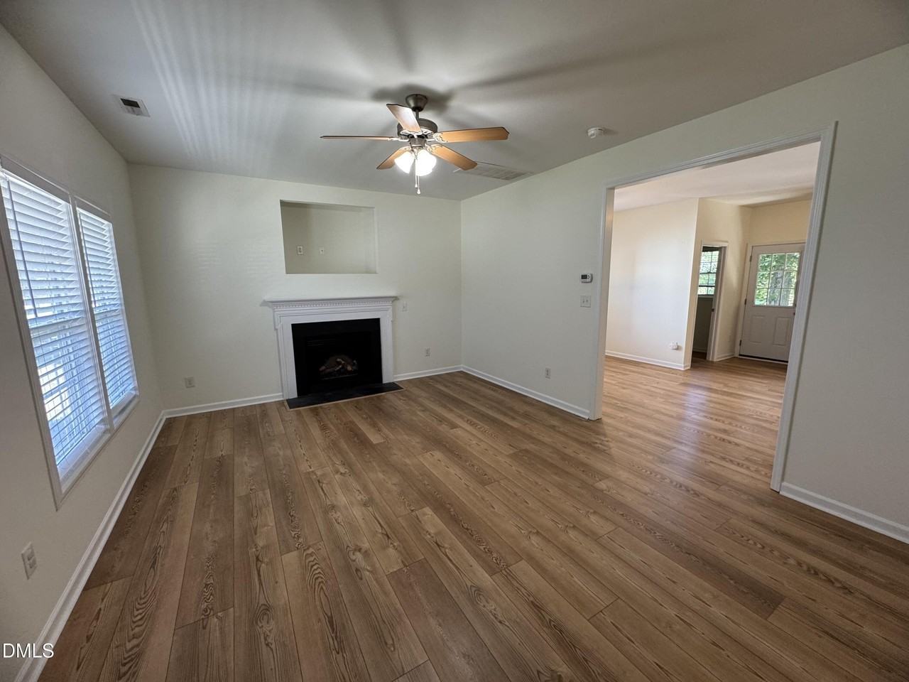 110 Tortola Pl - Photo 3 of 14