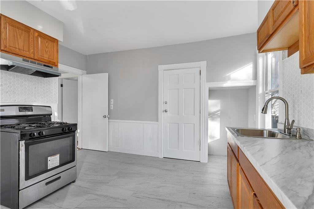 352 Orms St ##2 - Photo 4 of 16