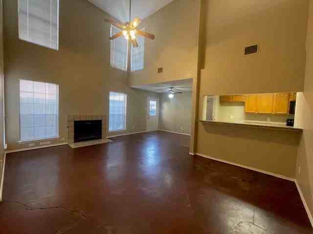 1226 W Hudgins St - Photo 4 of 23
