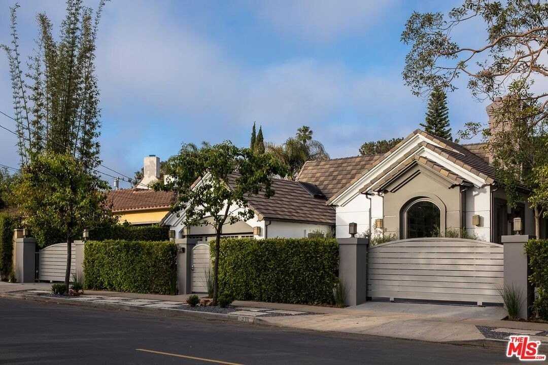 210 S Westgate Ave - Photo 3 of 28