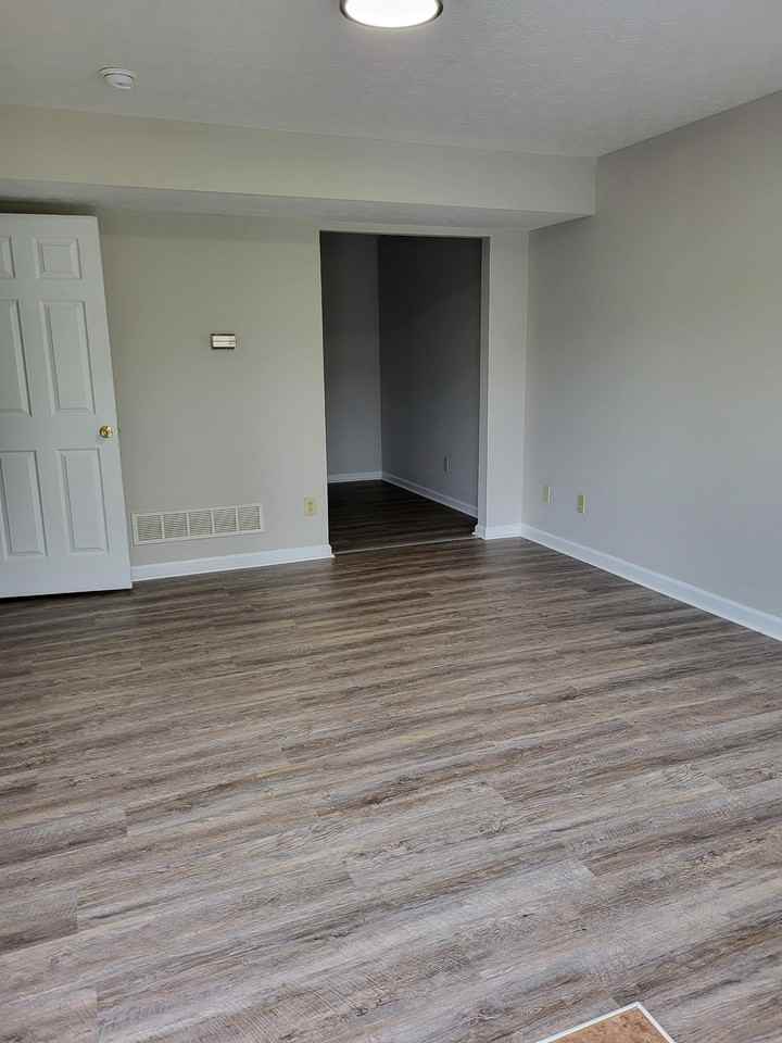 104 Kayla Dr #28 - Photo 2 of 8