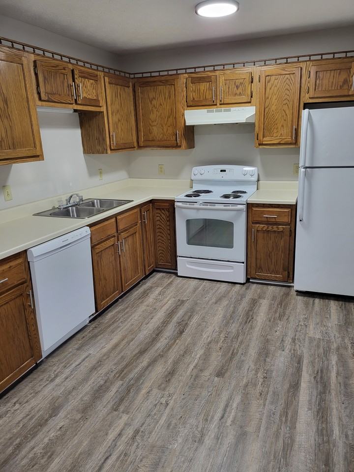 104 Kayla Dr #28 - Photo 3 of 8