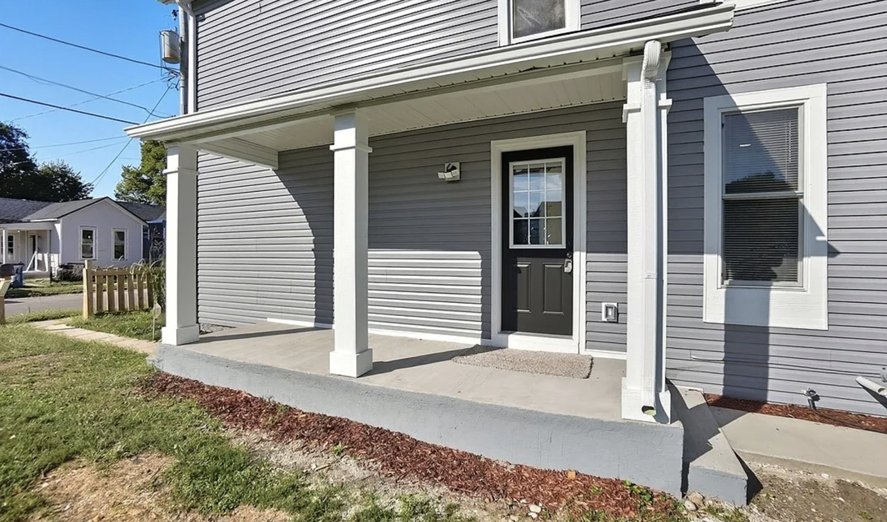 1531 Chapel St #1 - Photo 4 of 32