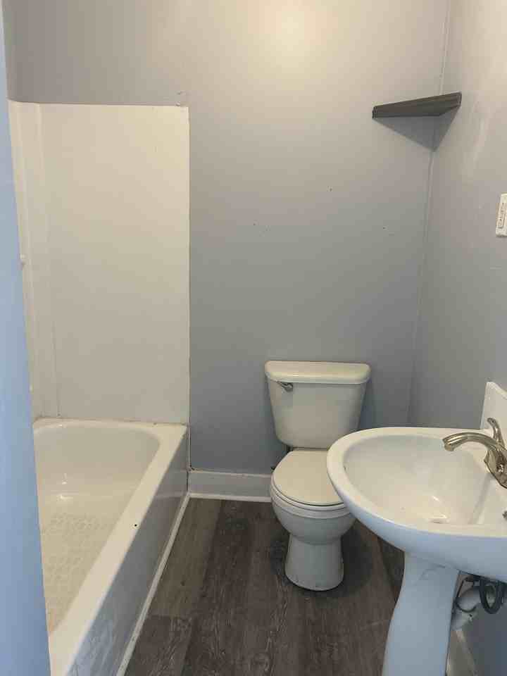 831 Kirkwood StreetApt A #A - Photo 6 of 8