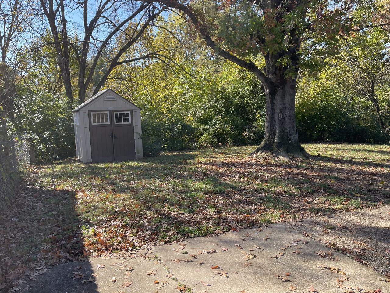 3010 Arjay Lane - Photo 4 of 26