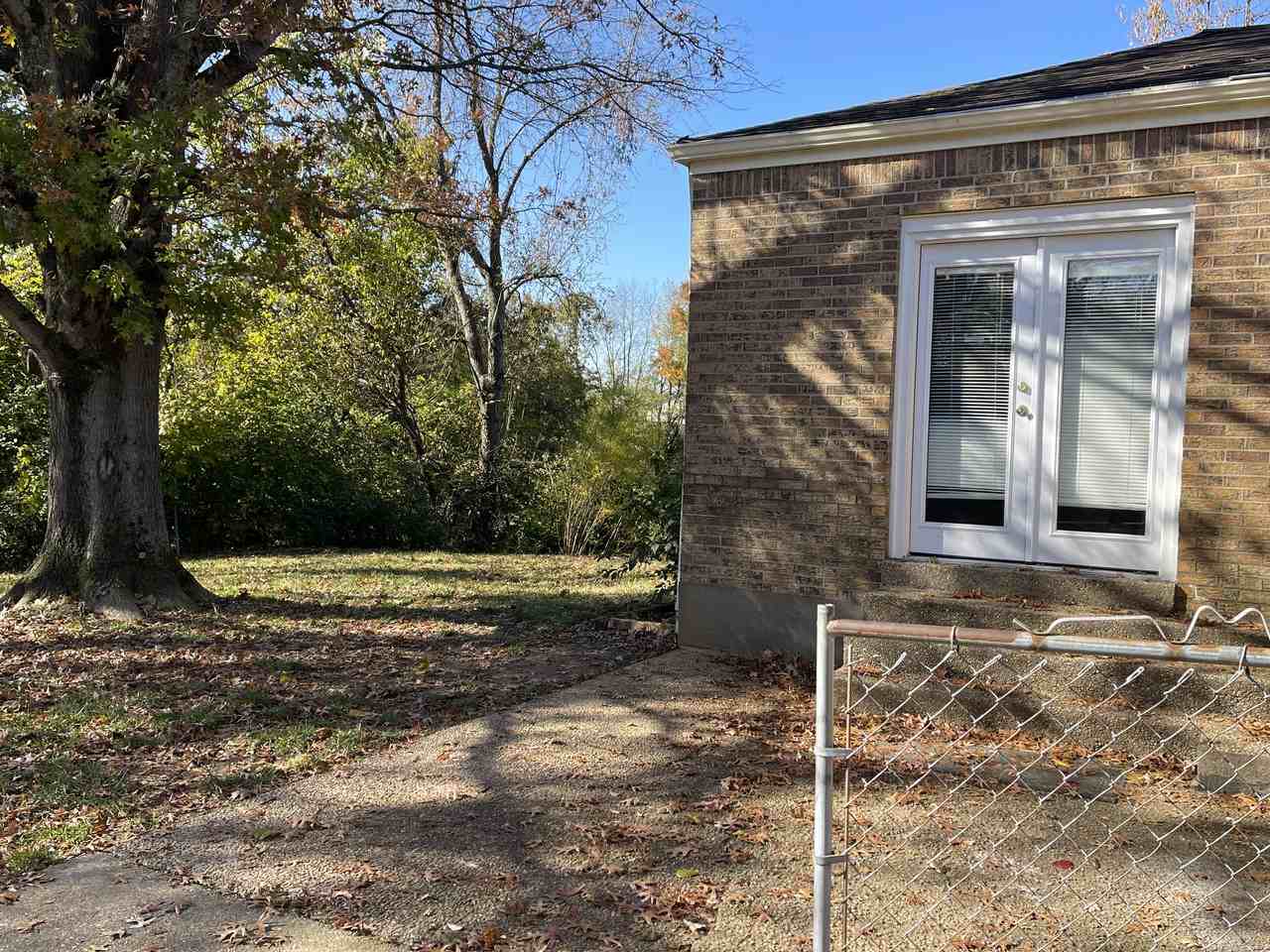 3010 Arjay Lane - Photo 5 of 26