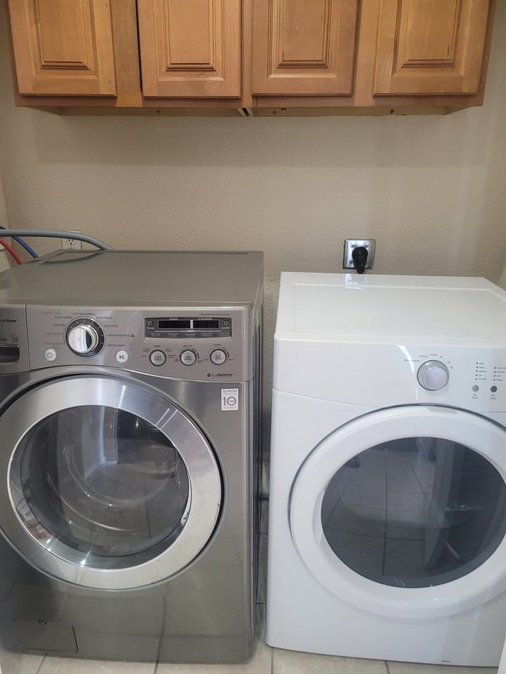 301 N Greenbriar Rd Apt 3 #3 - Photo 7 of 19