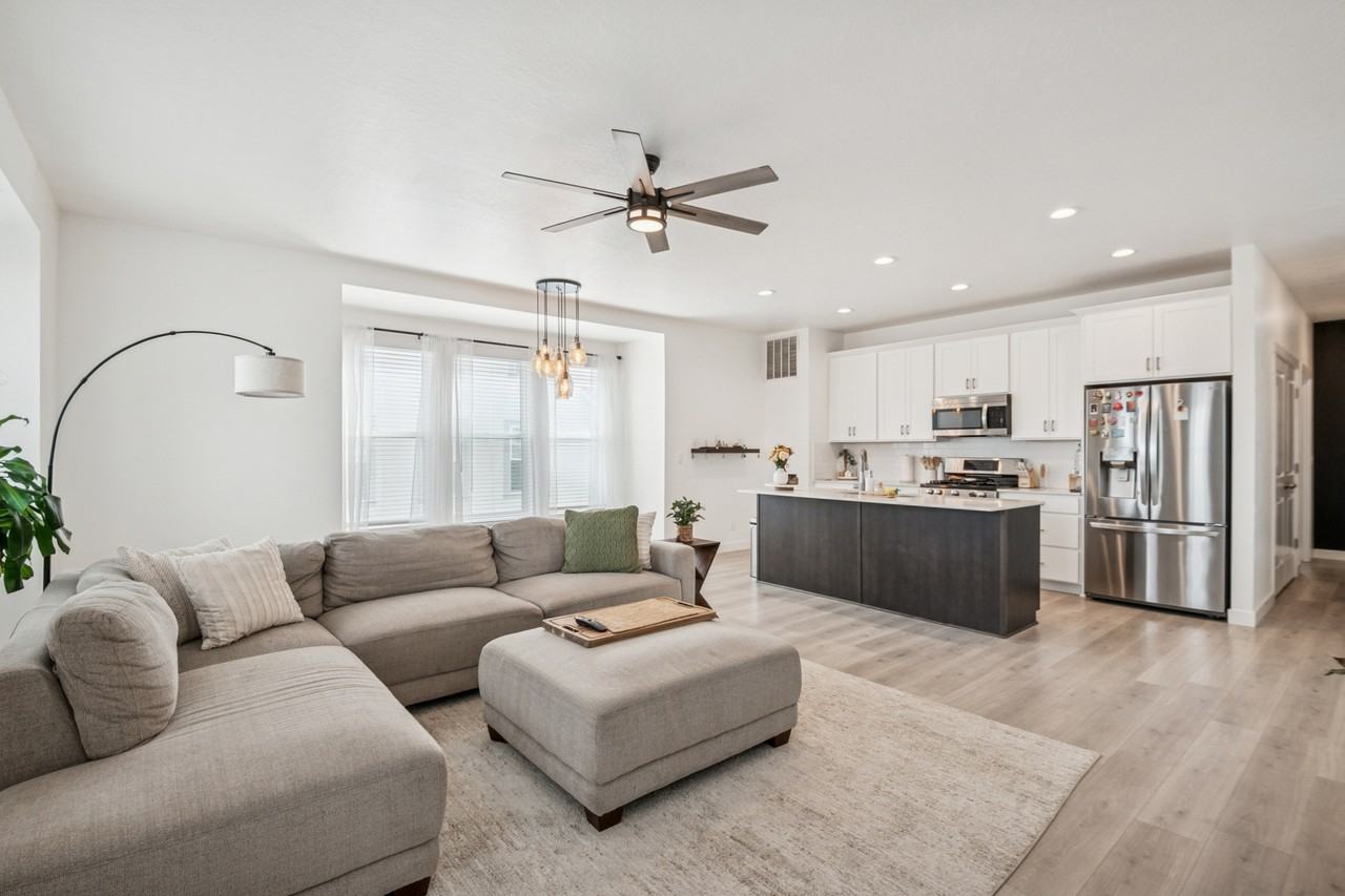 11632 S Skyward Rd - Photo 2 of 26