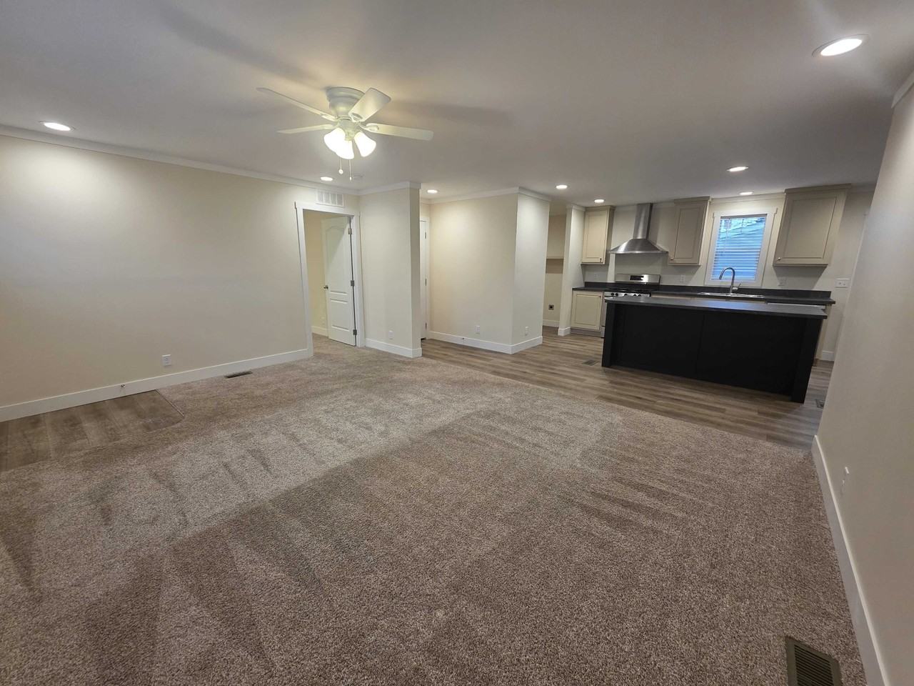 3644 Chestnut St #902 - Photo 3 of 34