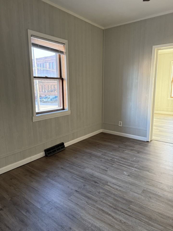 310 1/2 Western Ave #2 - Photo 6 of 15