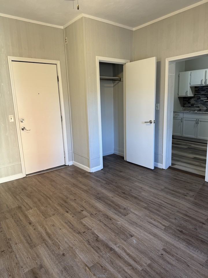 310 1/2 Western Ave #2 - Photo 7 of 15