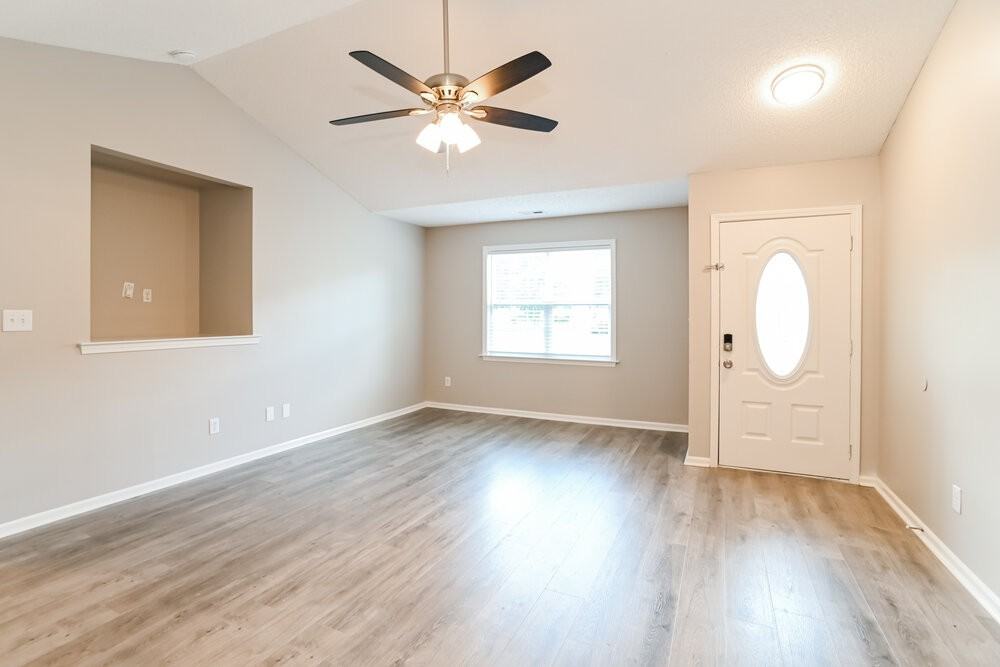 3112 Queensdale Dr - Photo 3 of 16