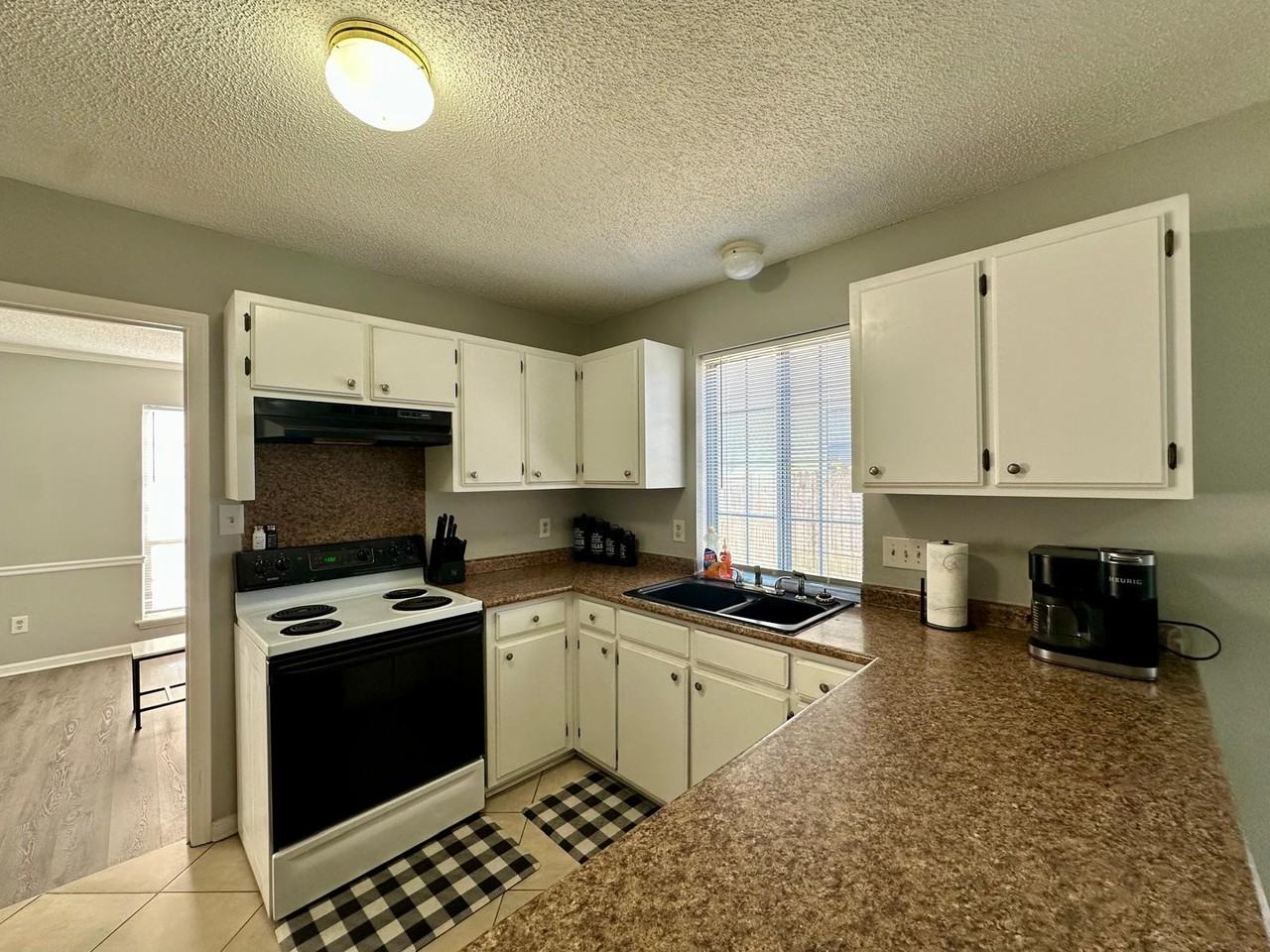 9501 Pondside Ln #1 - Photo 3 of 28