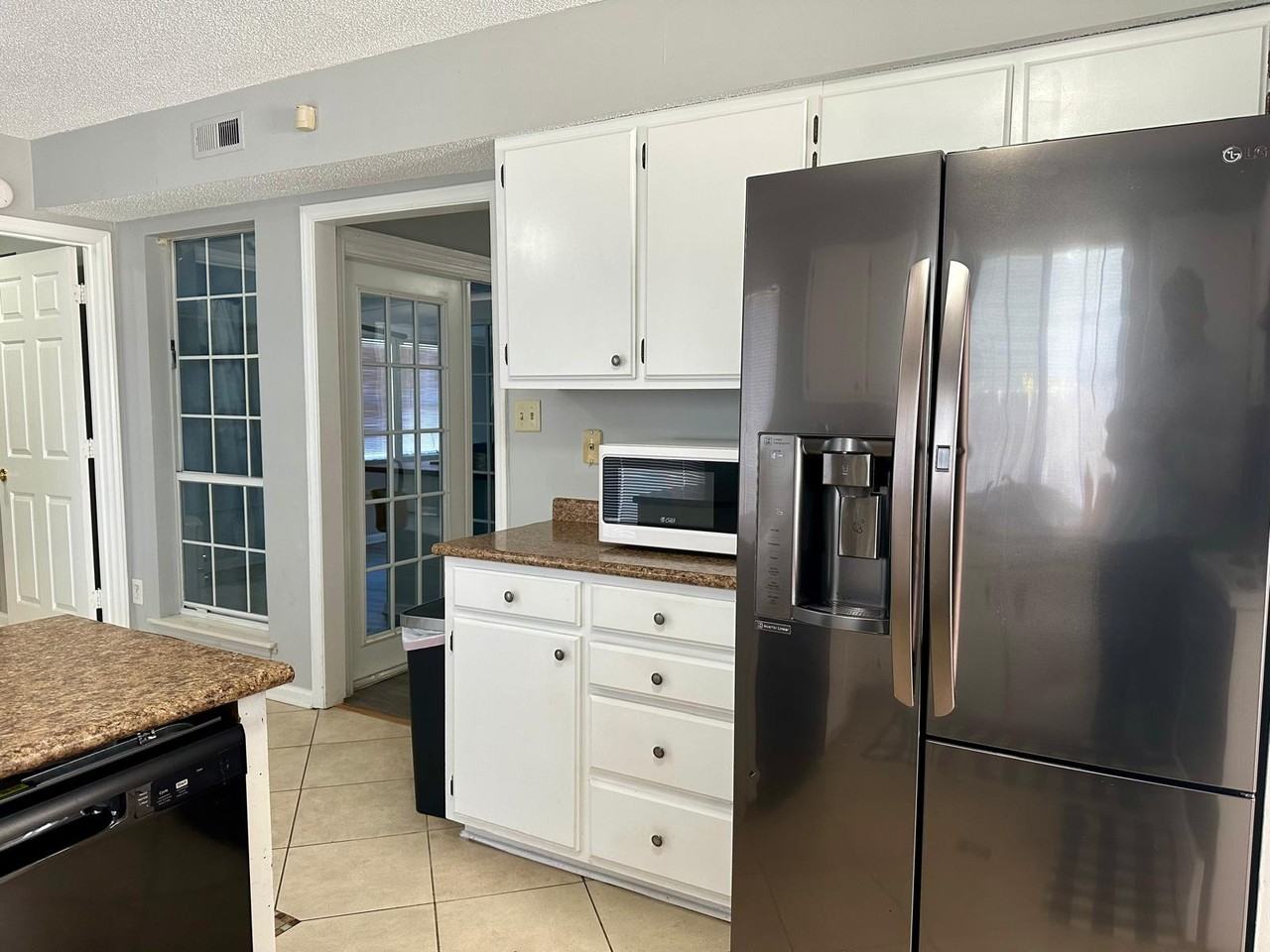 9501 Pondside Ln #1 - Photo 4 of 28