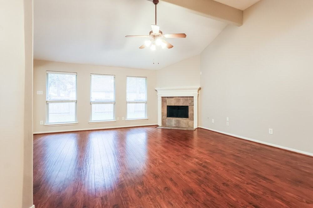 27 Orchid Grove Pl - Photo 3 of 16