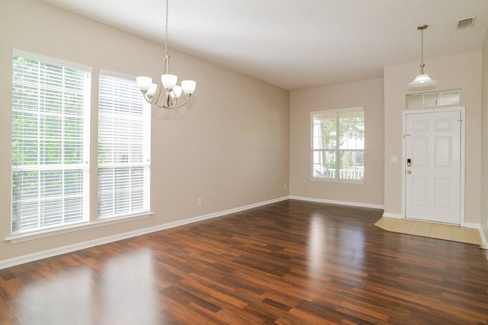 244 N Hidden Tree Dr - Photo 4 of 16