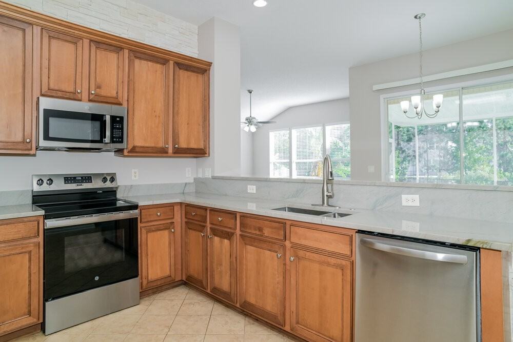 244 N Hidden Tree Dr - Photo 7 of 16