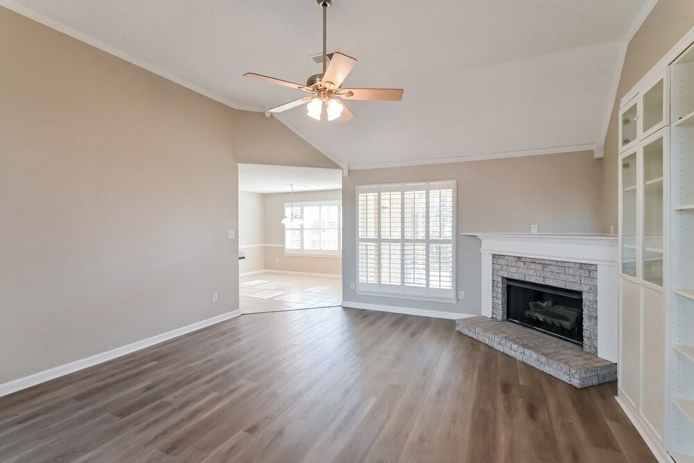 5150 Bluff Springs Cv - Photo 3 of 16