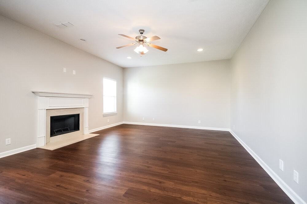 3322 Cotswold Ln - Photo 5 of 17