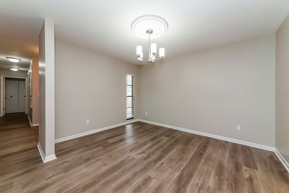 3910 Briarlake Dr - Photo 5 of 16