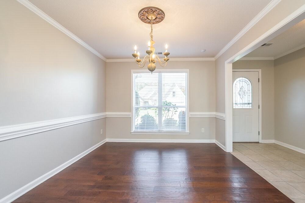 1456 Albon Dr - Photo 4 of 15