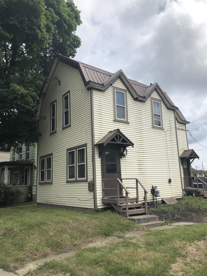 301 E Easterday Ave #2