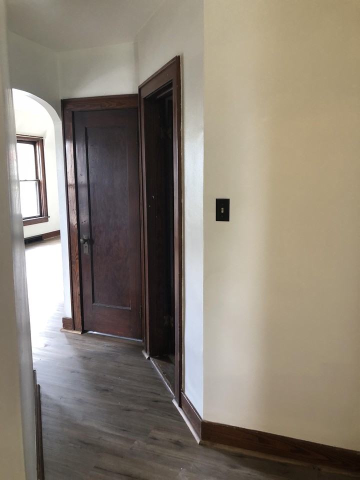 301 E Easterday Ave #2 - Photo 4 of 16