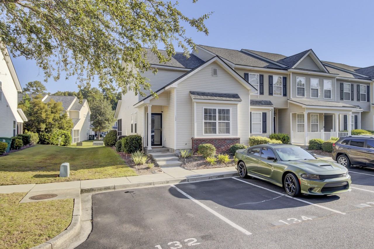 132 Woodward Rd #1 - Photo 3 of 11