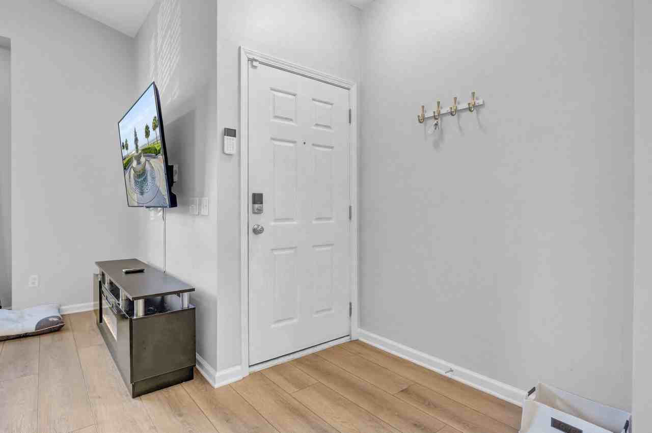 132 Woodward Rd #1 - Photo 6 of 11