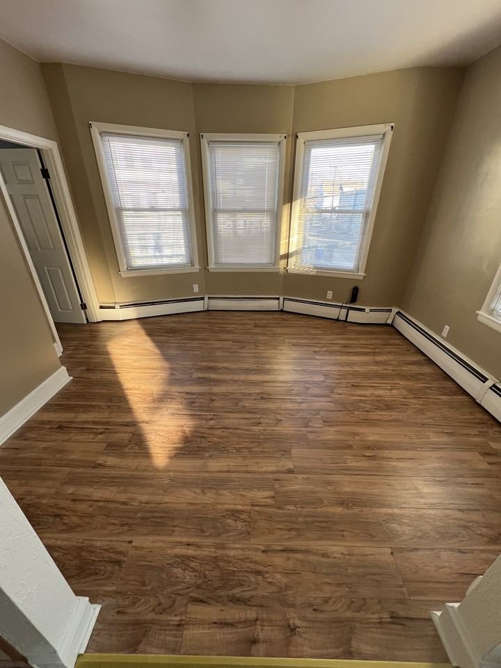 5 Baldwin St #2F - Photo 3 of 6