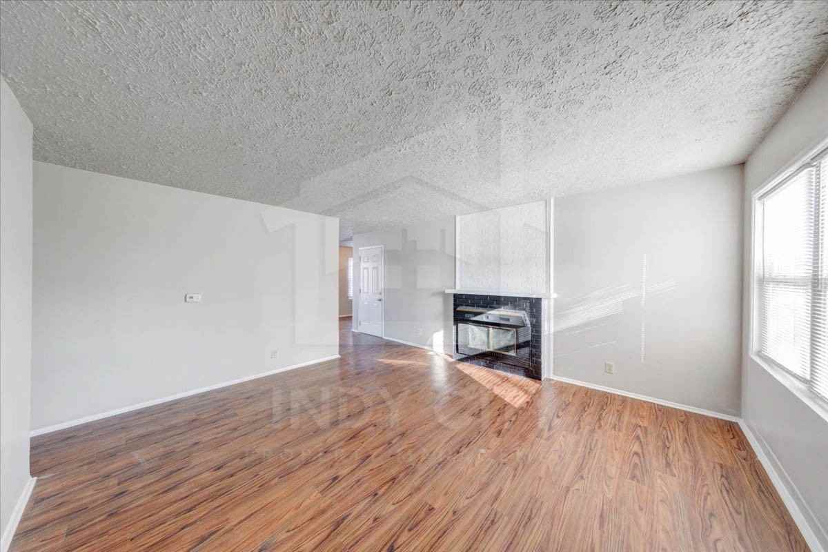 8432 E 37th Pl #1 - Photo 4 of 22