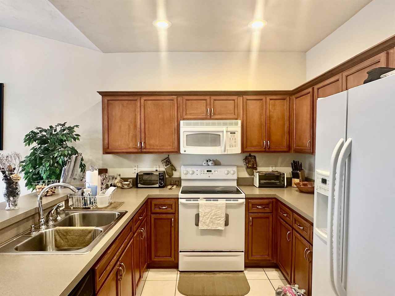 907 Chase Creek Cir #1 - Photo 2 of 10