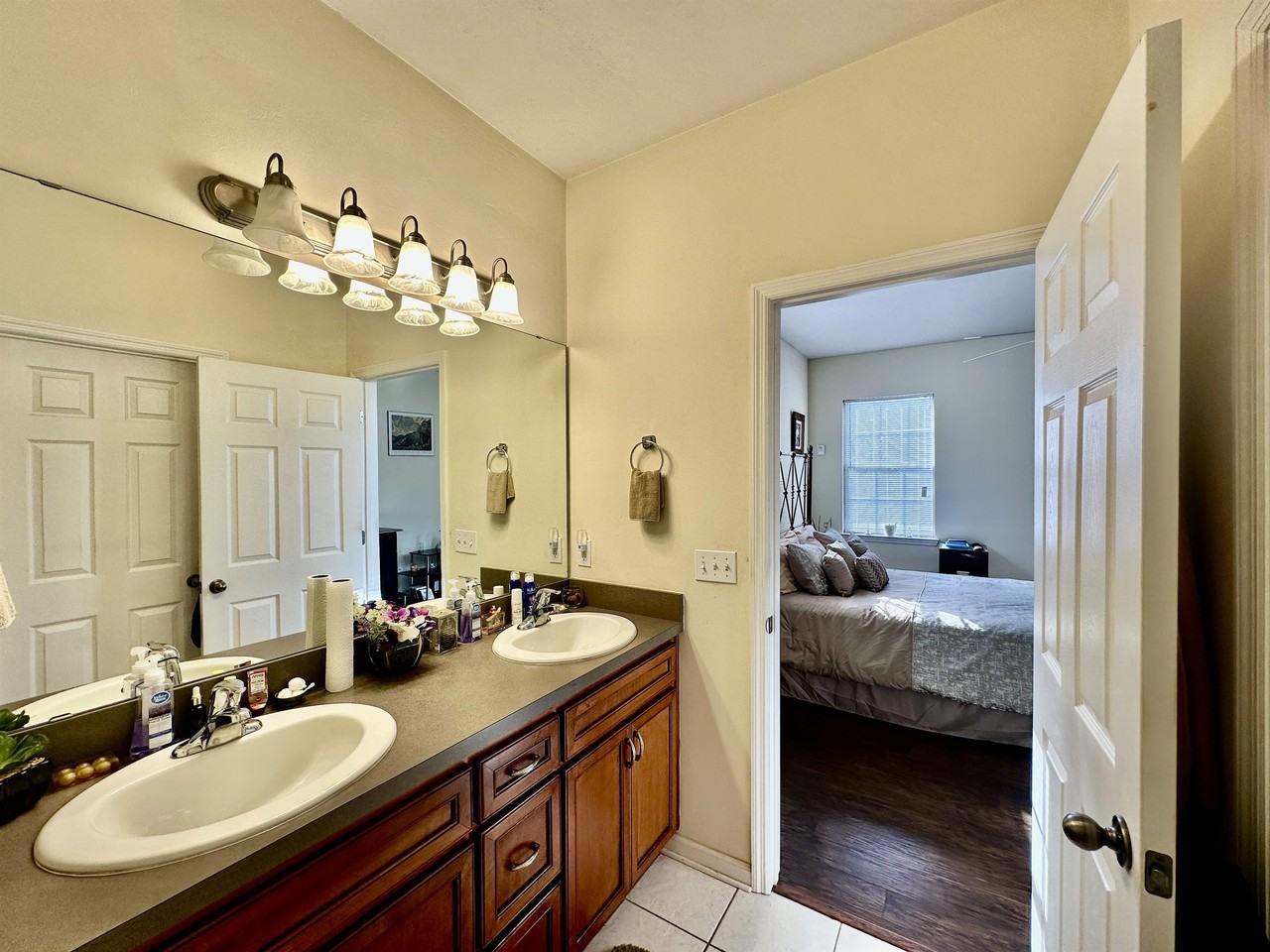 907 Chase Creek Cir #1 - Photo 5 of 10