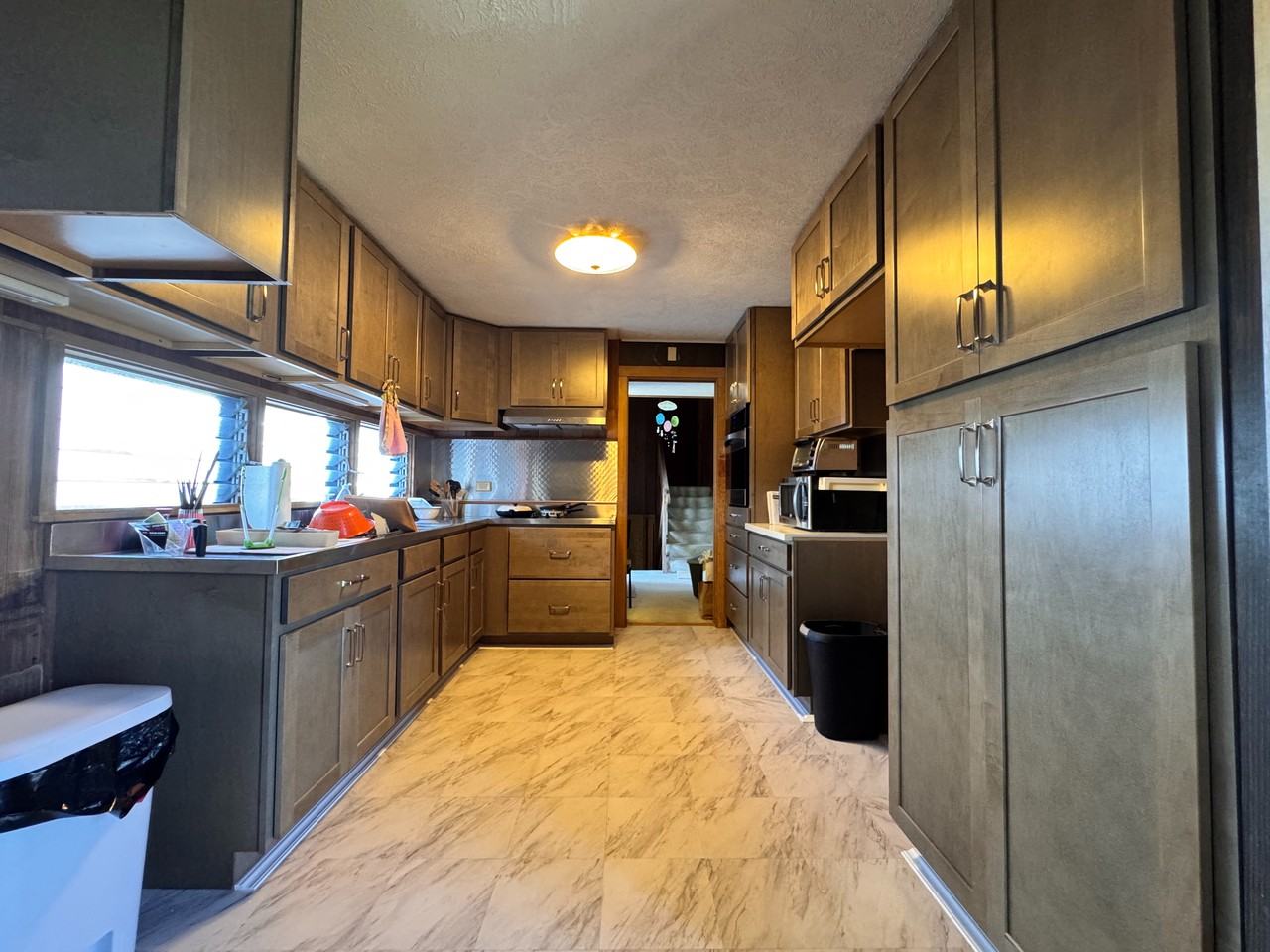 129 Kapualani Street - Photo 3 of 21