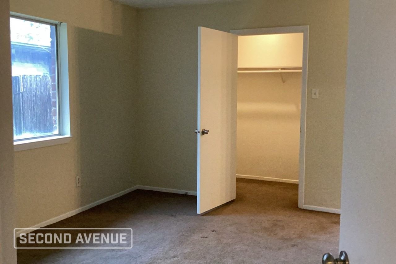 16339 Maplemont Dr - Photo 7 of 14