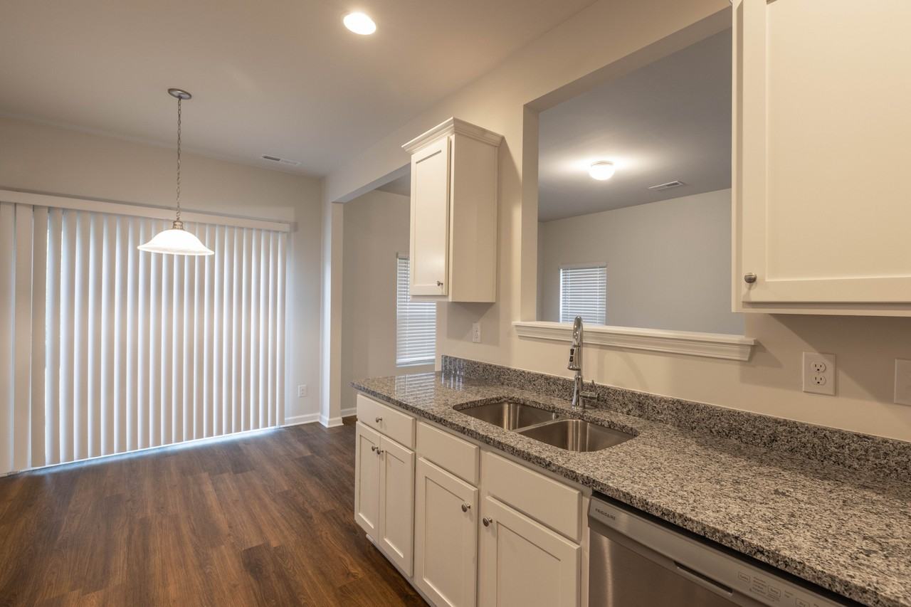 200 S Bell Ave #1 - Photo 5 of 10