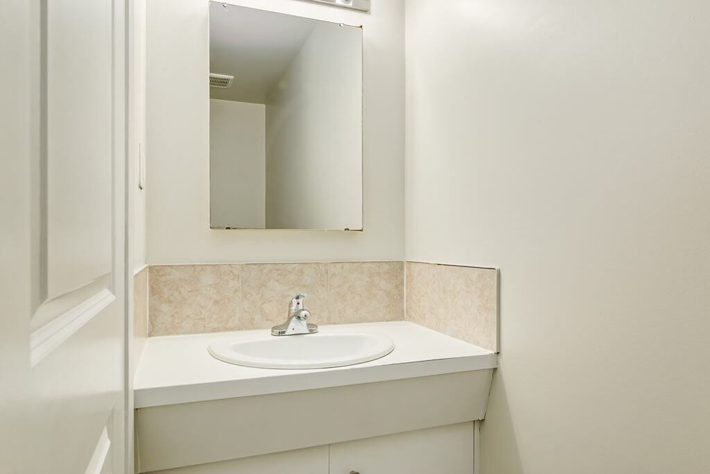 Nine and Five Apartments - Photo 7 of 12