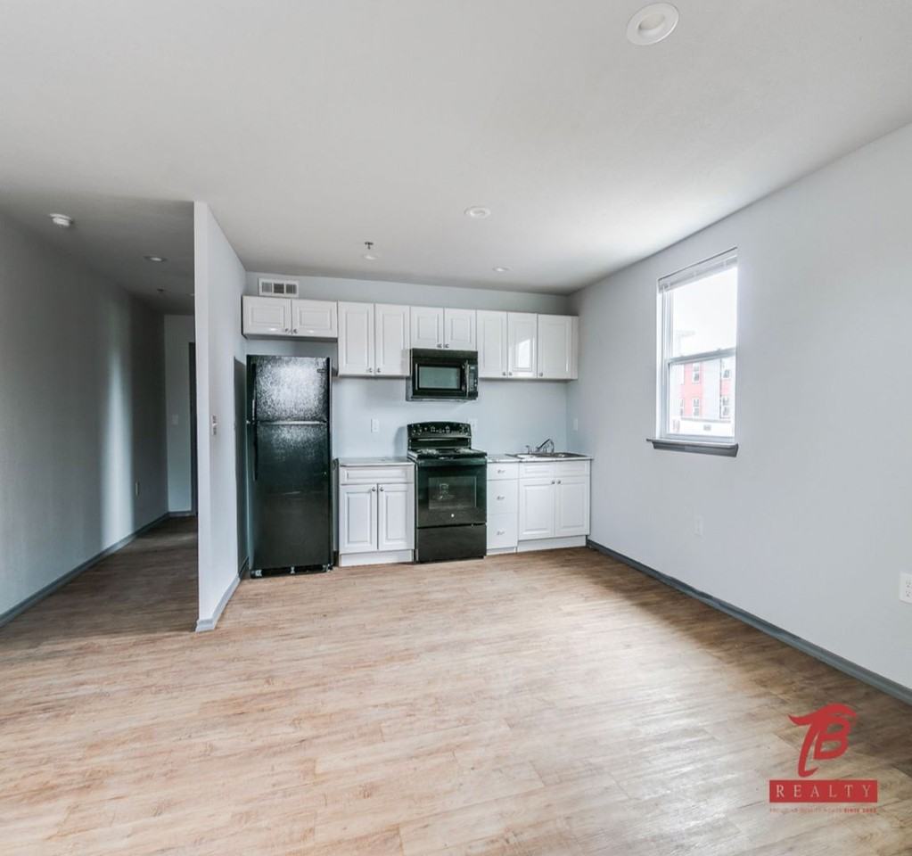 Pennington Place Apartments - Photo 4 of 13