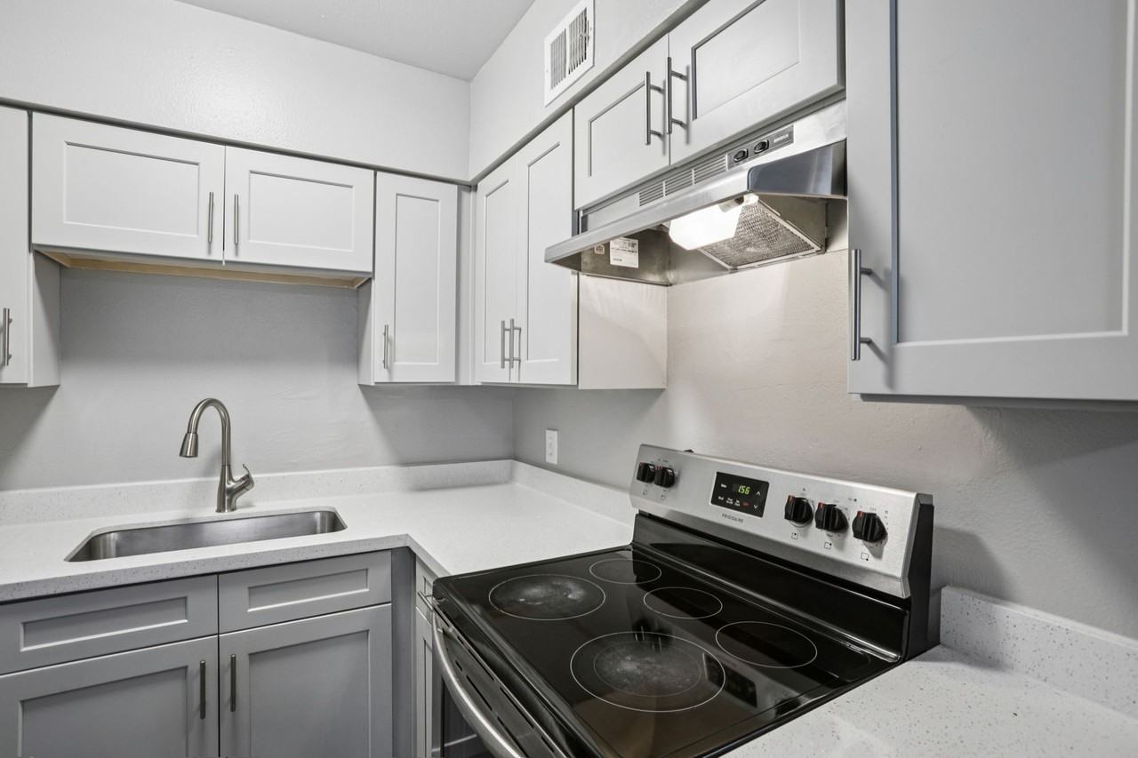 Atwater - Photo 3 of 34