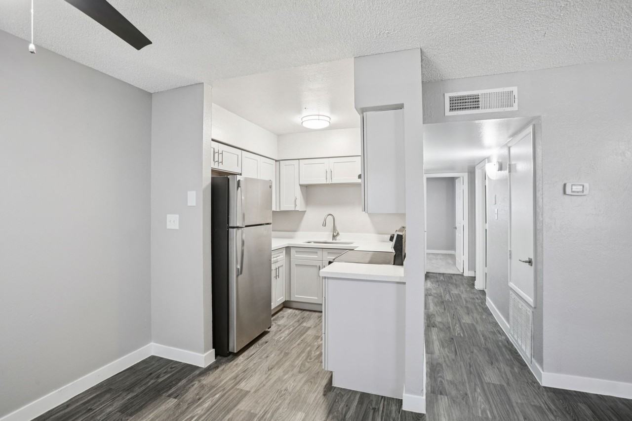 Atwater - Photo 4 of 34