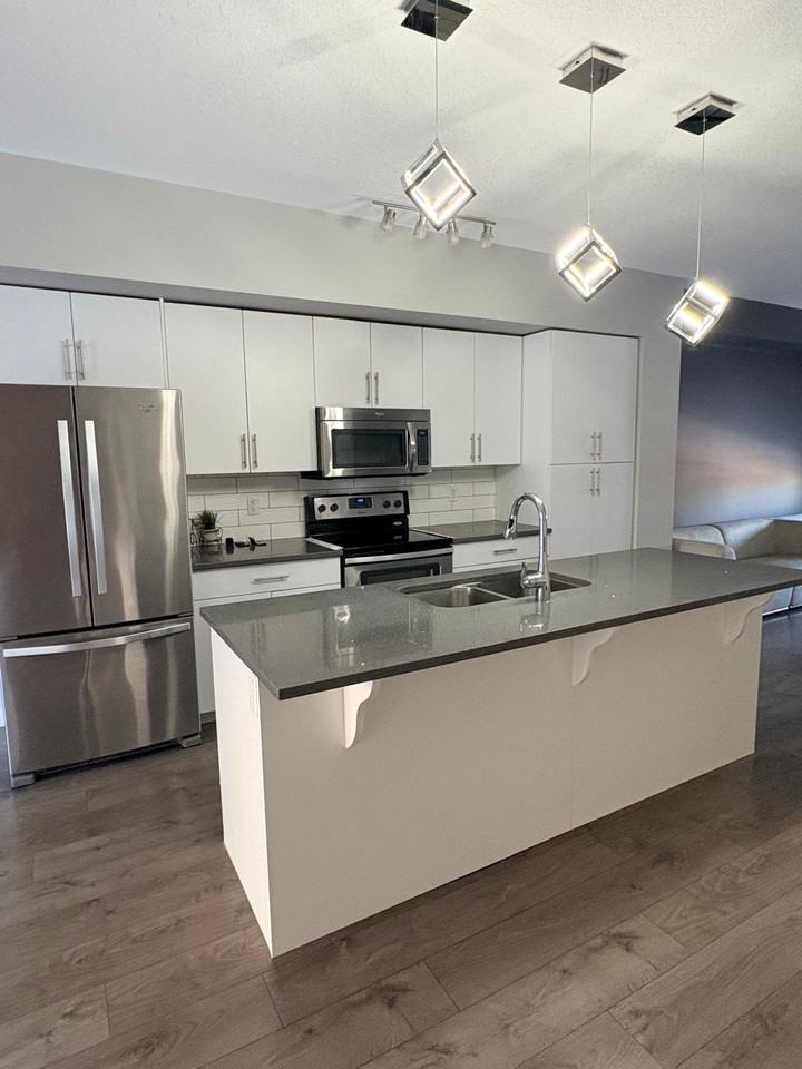 1480 Watt Dr Sw - Photo 3 of 12