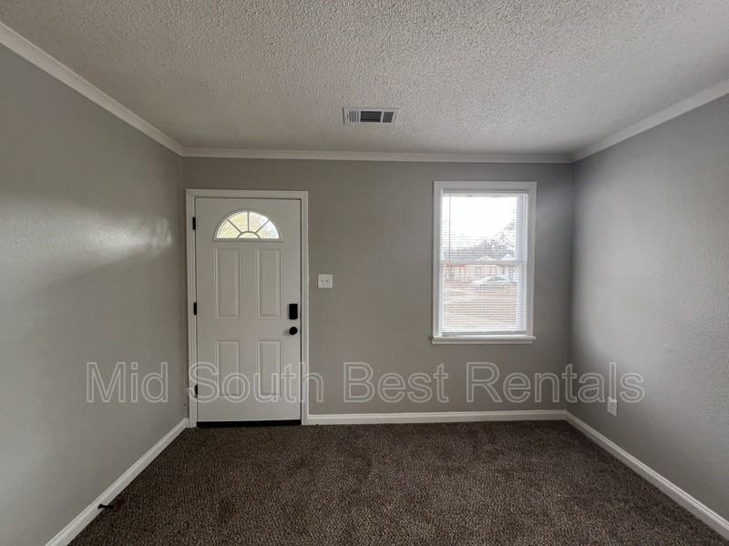 1955 Martin Cir - Photo 3 of 13