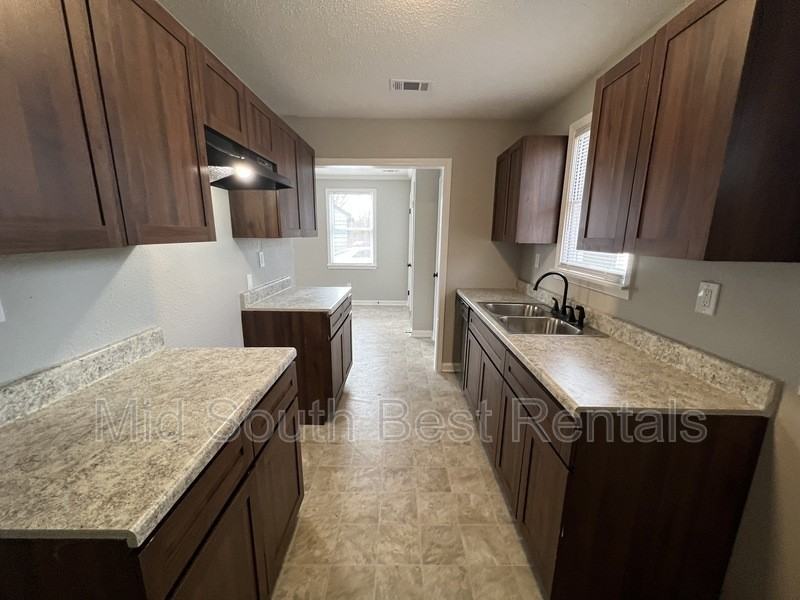 1955 Martin Cir - Photo 5 of 13